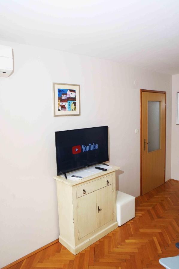 Trisi Apartment Poreč Eksteriør billede