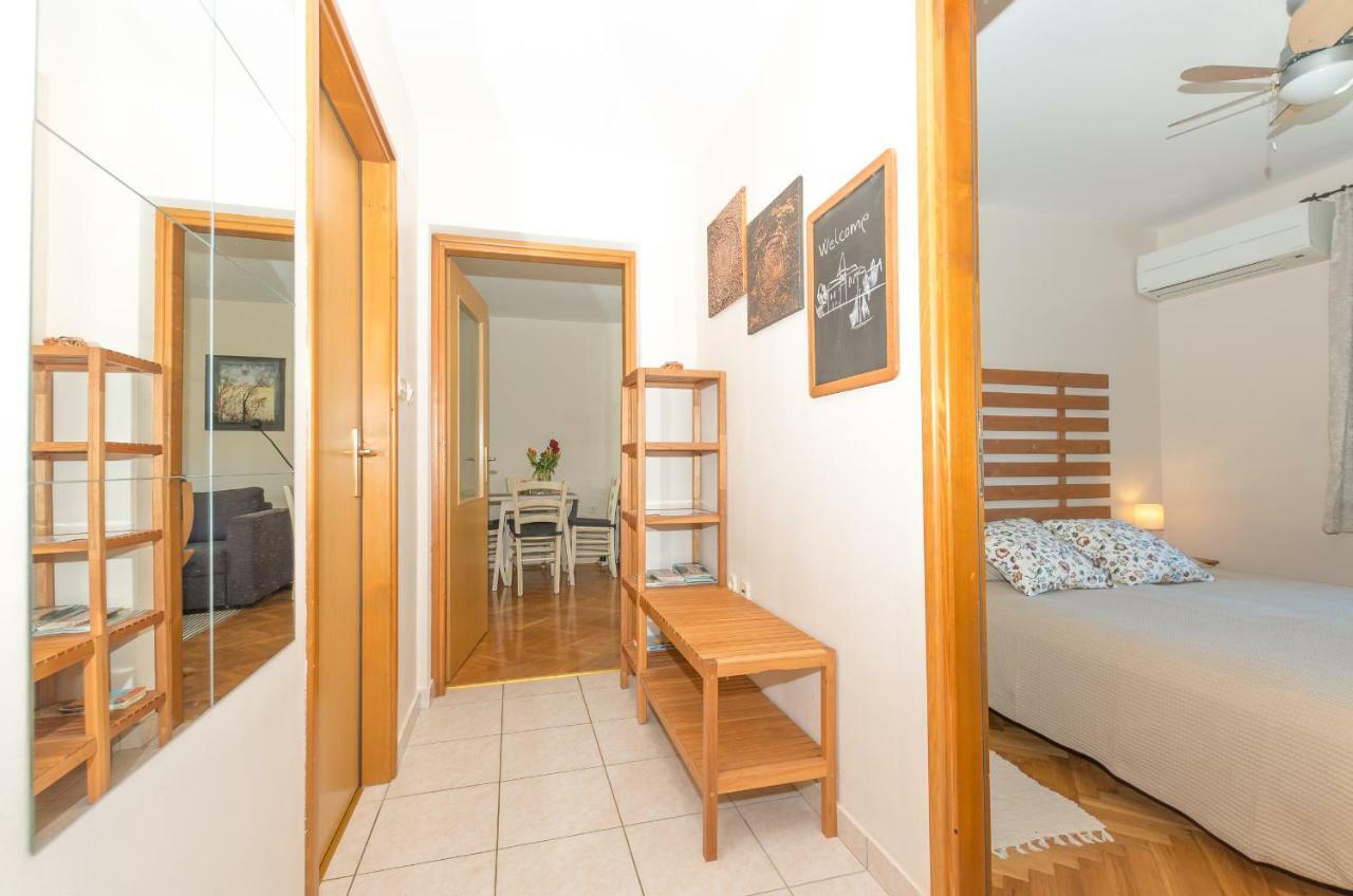 Trisi Apartment Poreč Eksteriør billede